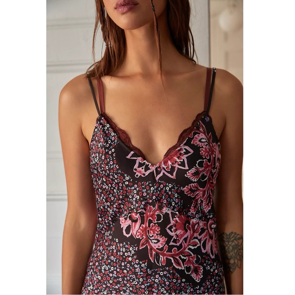 Free People Your Better Side Midi Slip Dress in Black Floral Medium NWT 90s Y2K - Picture 7 of 17